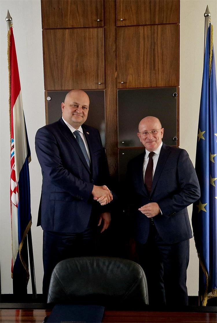 Slika /slike/Vijesti/2022/Veleposlanici 1.jpeg